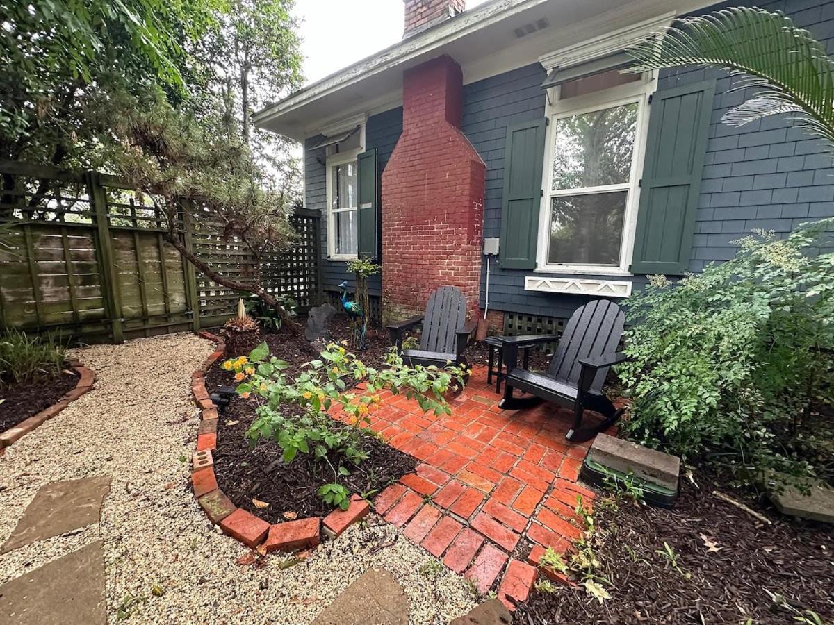 Bare Feet Bungalow -Close To Beach & Dog Friendly Gulfport Exterior foto